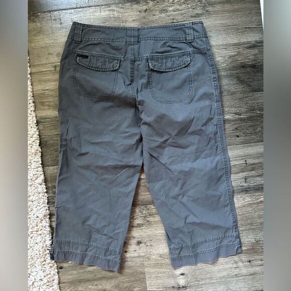 WOMENS COLUMBIA CAPRIS SIZE 8 - Picture 2 of 4